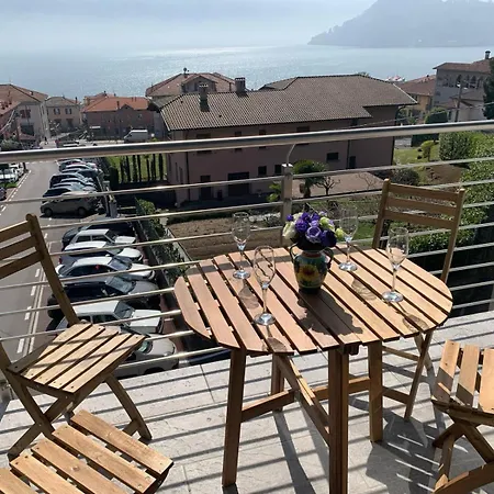 Casa Di Ely شقة ميزّيجرا